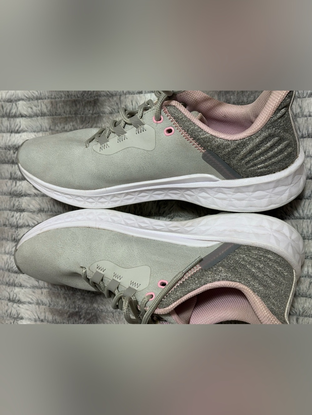Callaway Women's La Jolla Golf Shoes
Size 8 - Picture 6 of 9